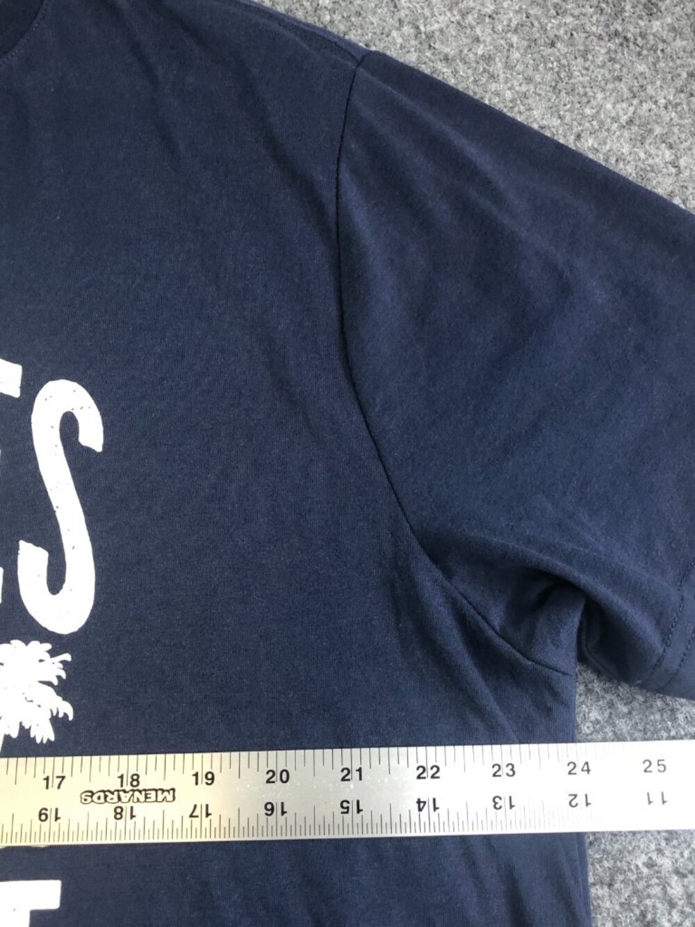 Chubbies Shirt Mens XL Navy Blue Short Sleeve Tshirt Skys Out Thighs Out - Picture 6 of 9